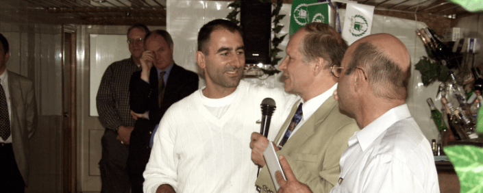 Momento em que recebi das mãos do Dr. Konstantin Korotkov a minha certificação no final da 2.ª Conferência Internacional 